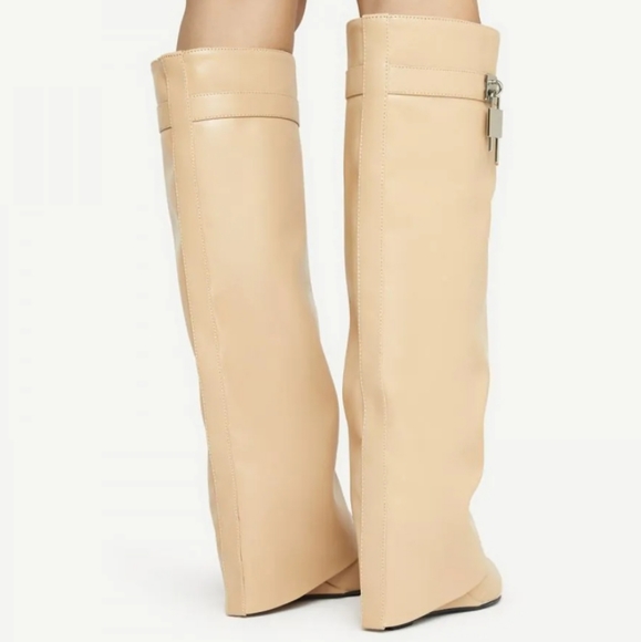 EGO I Am The One Padlock Boots (Sold Out) - Picture 4 of 5